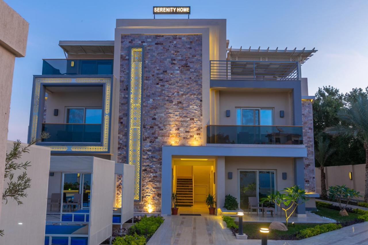 Serenity Apartmanhotel Gurdaka